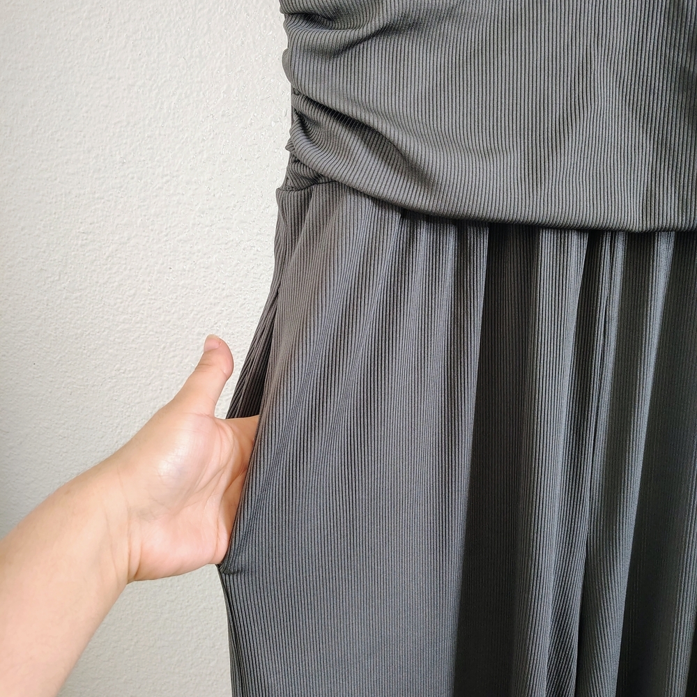 YOZY Gray Ribbed V Neck Wide Leg Jumpsuit Pockets XL Relax Style NWT - Picture 3 of 14